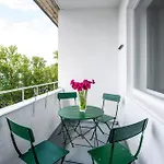 Flattering - Apart-hotel