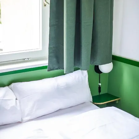 Flattering - ברלין