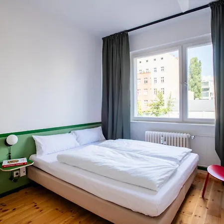 Apart Otel Flattering - *