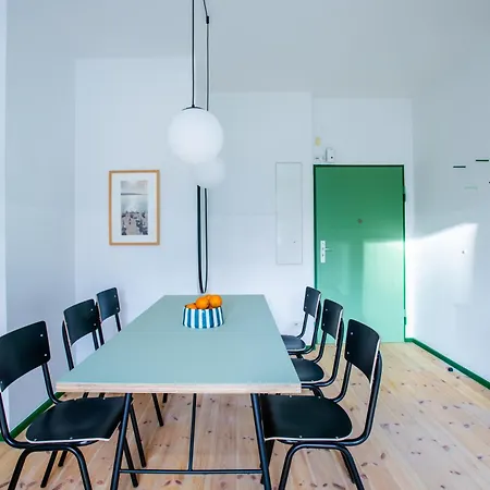 Flattering - Apart Otel Berlin