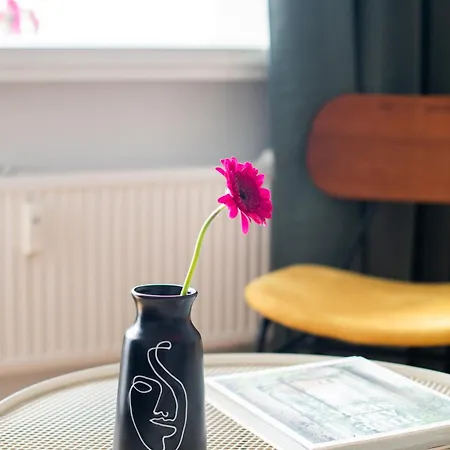 Hotel apartamentowy Flattering -